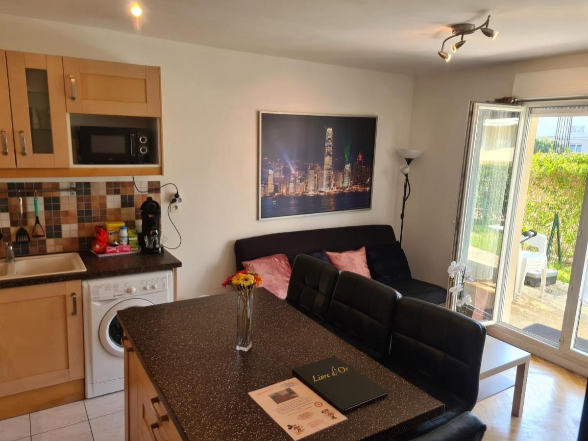 Appartement Avec Rez De Jardin A Disneyland Montévrain Dış mekan fotoğraf