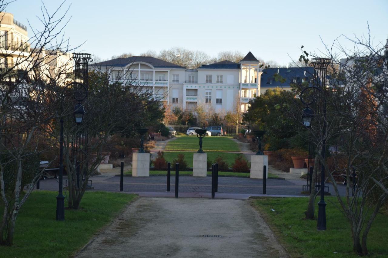 Appartement Avec Rez De Jardin A Disneyland Montévrain Dış mekan fotoğraf