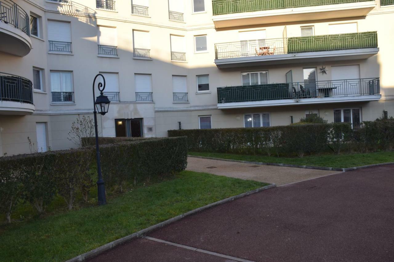 Appartement Avec Rez De Jardin A Disneyland Montévrain Dış mekan fotoğraf