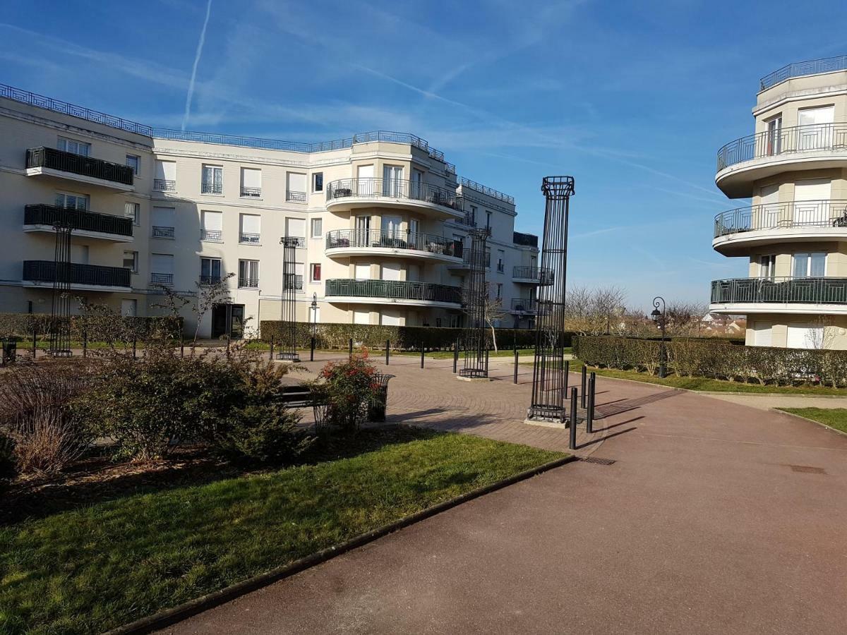 Appartement Avec Rez De Jardin A Disneyland Montévrain Dış mekan fotoğraf
